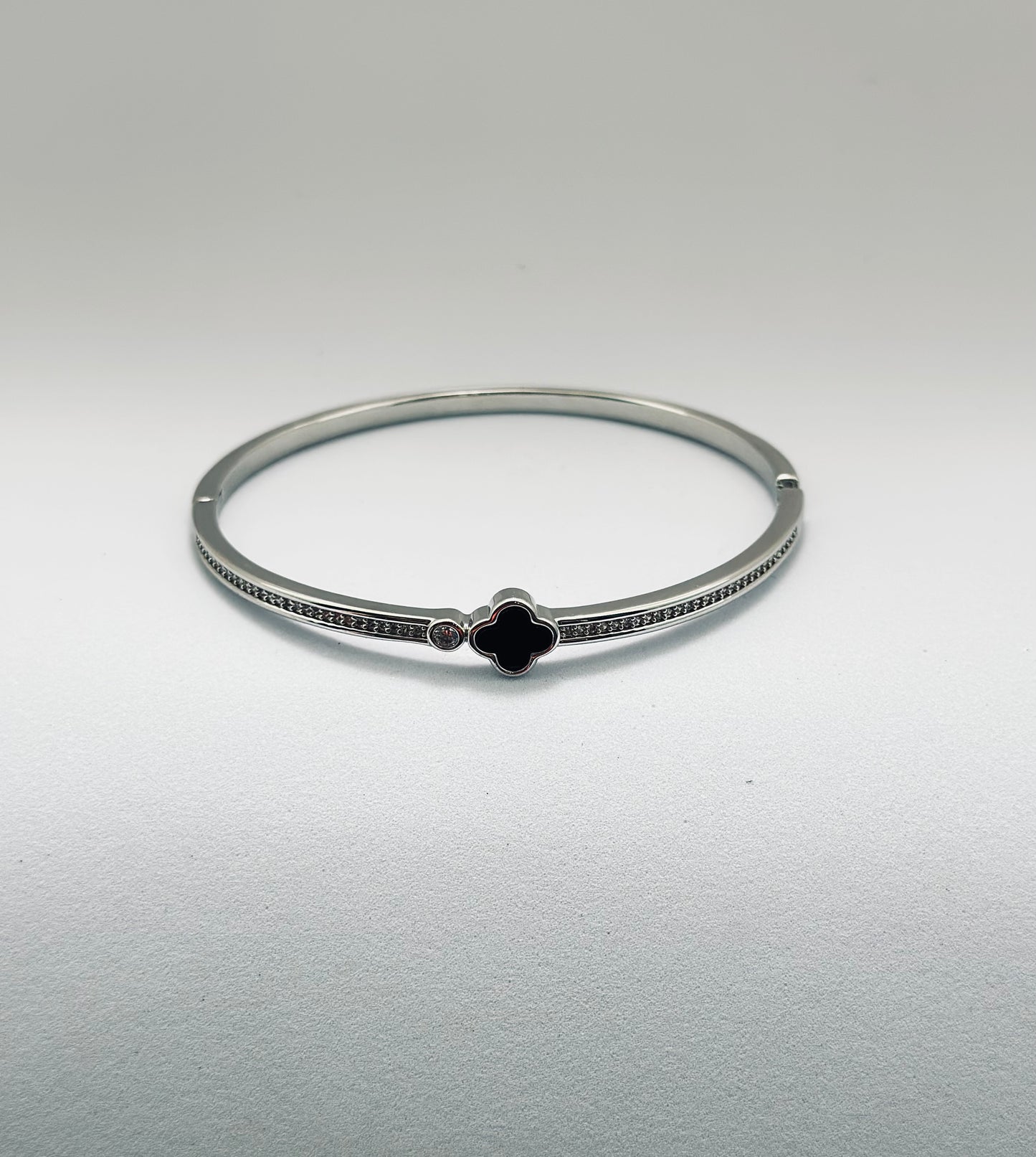 VC style bangle bracelet
