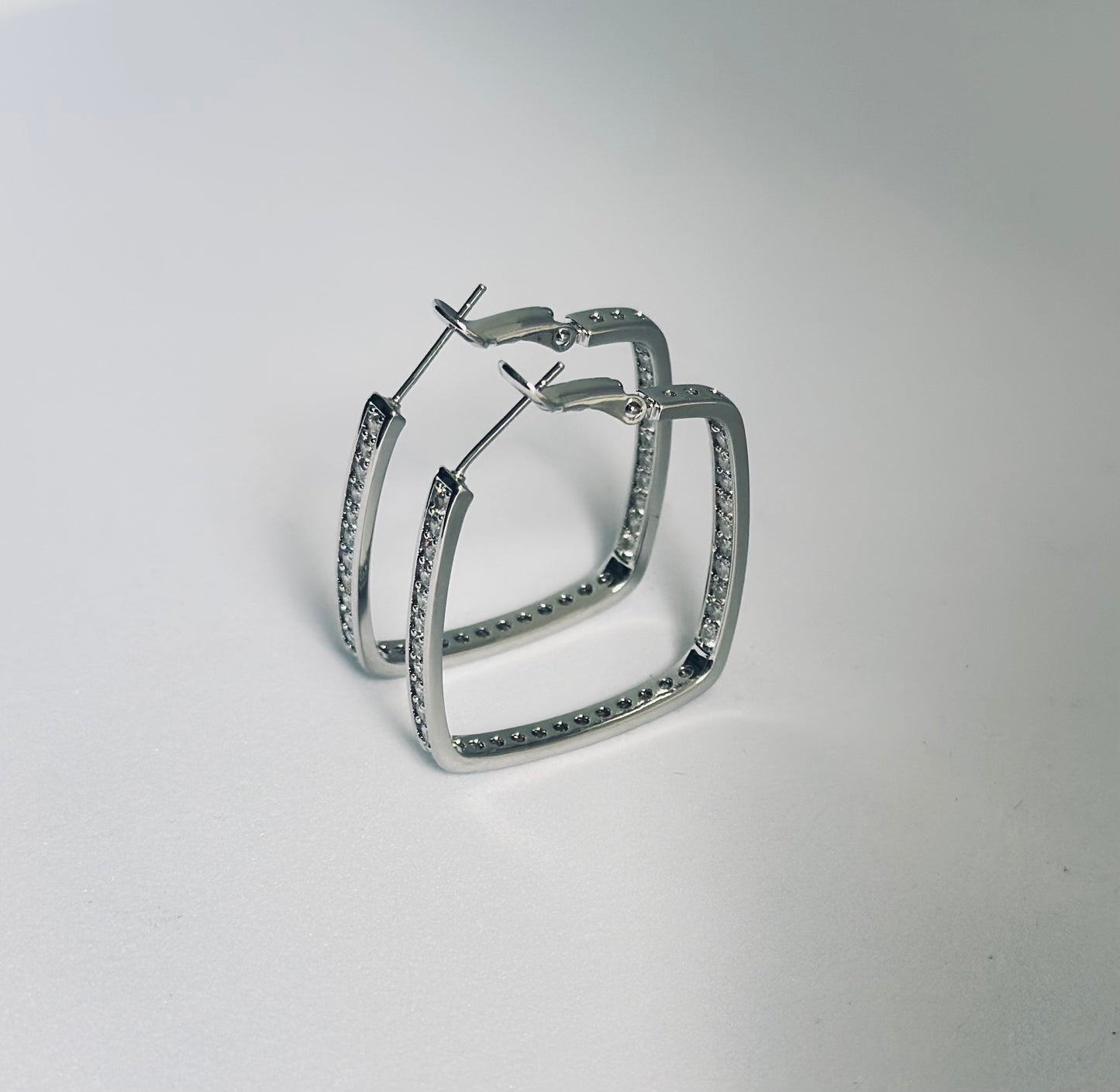 Carrée Crystalle Square Hoops Zircon Earrings