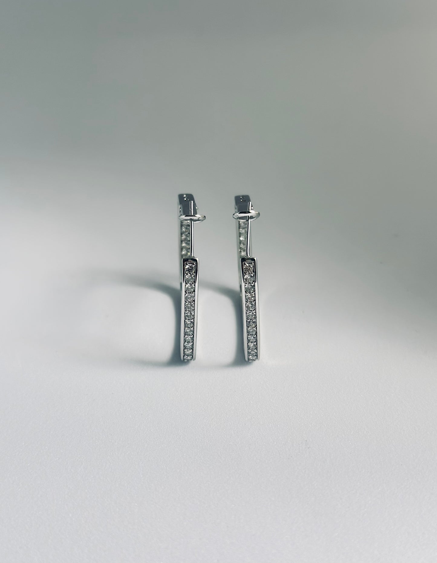 Carrée Crystalle Square Hoops Zircon Earrings