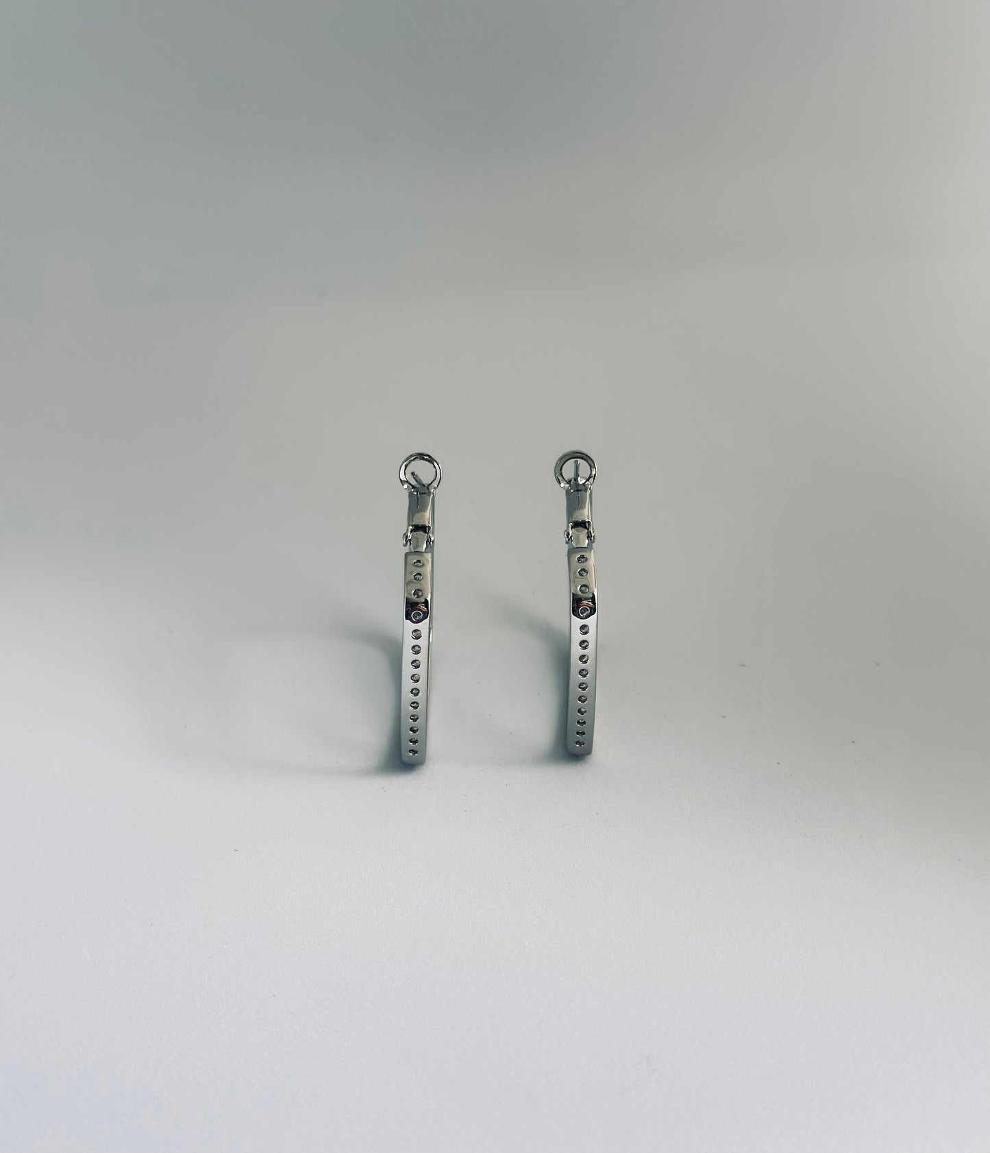 Carrée Crystalle Square Hoops Zircon Earrings